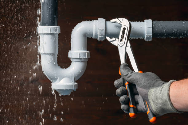 Professional Leak Detection technician working in Panama City, FL